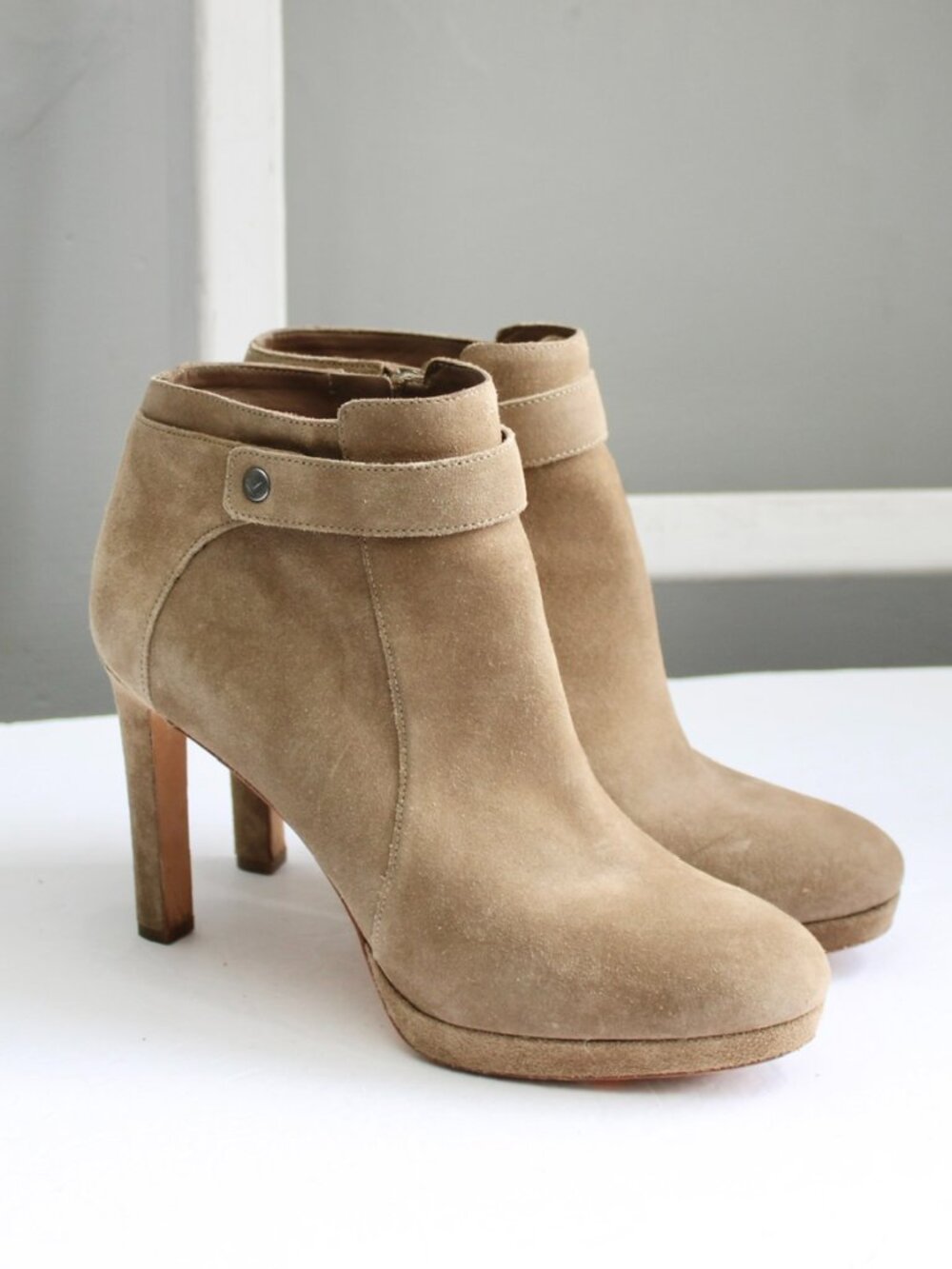 Via Spiga Suede Leather Tan Heel Pump Bootie Boots Tan Women's Size 10